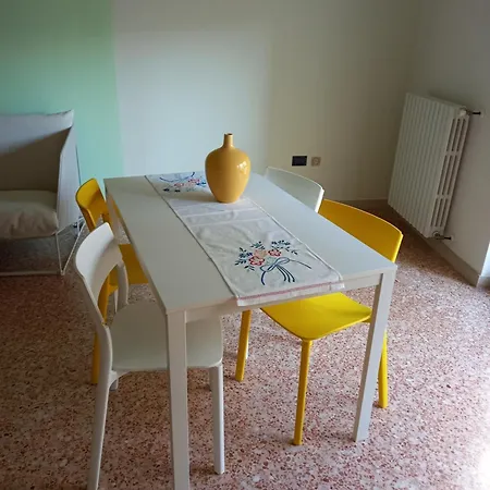 Bilocale Διαμέρισμα